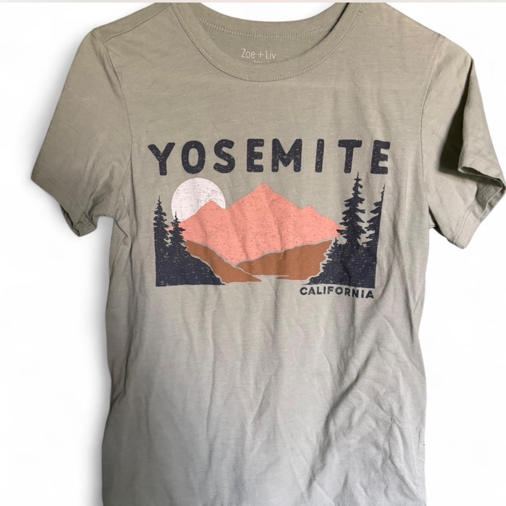 Zoe + Liv Tee